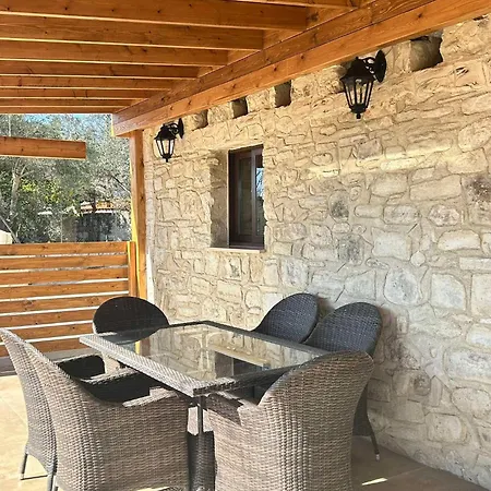 Sotiris Palace Ferienhaus *
